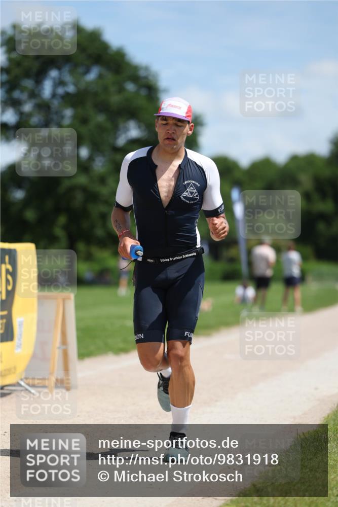 21.06.2026 - Viking Triathlon Michael Strokosch http://msf.ph/oto/9831918 21.06.2026 12:50:16 Laufen 189 meine-sportfotos.de