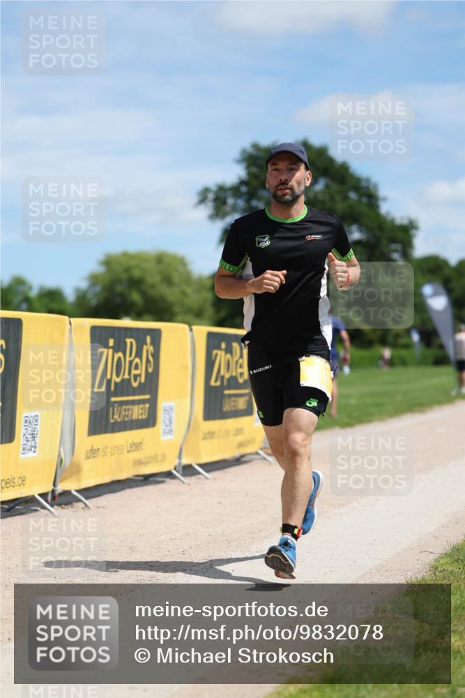 21.06.2026 - Viking Triathlon Michael Strokosch http://msf.ph/oto/9832078 21.06.2026 12:54:00 Laufen 114, 610 meine-sportfotos.de