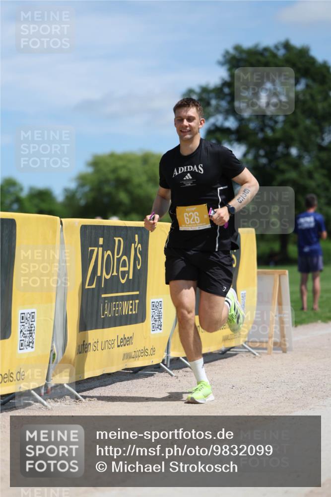 21.06.2026 - Viking Triathlon Michael Strokosch http://msf.ph/oto/9832099 21.06.2026 12:54:12 Laufen 360, 432, 626 meine-sportfotos.de