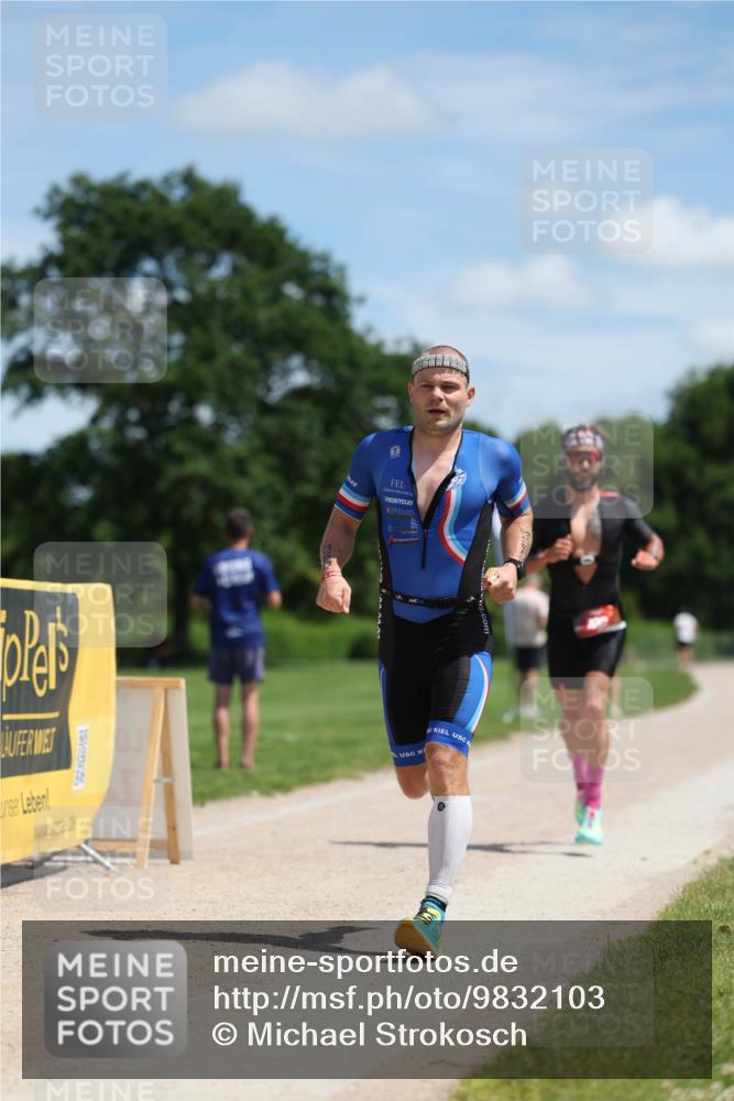 21.06.2026 - Viking Triathlon Michael Strokosch http://msf.ph/oto/9832103 21.06.2026 12:54:14 Laufen 360, 432, 626 meine-sportfotos.de