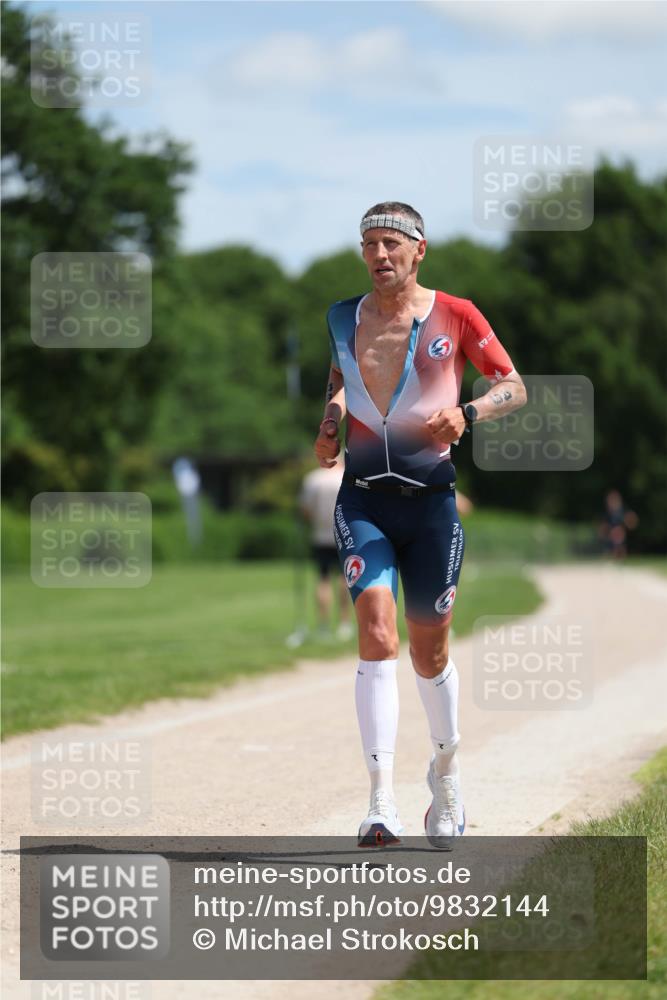 21.06.2026 - Viking Triathlon Michael Strokosch http://msf.ph/oto/9832144 21.06.2026 12:54:43 Laufen 49 meine-sportfotos.de