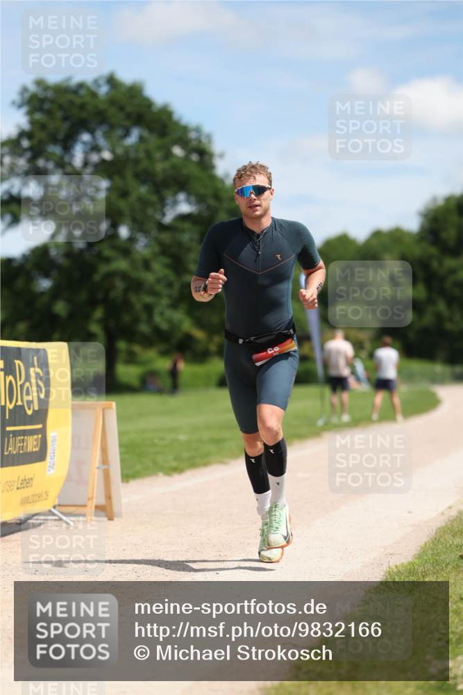 21.06.2026 - Viking Triathlon Michael Strokosch http://msf.ph/oto/9832166 21.06.2026 12:55:10 Laufen 28 meine-sportfotos.de