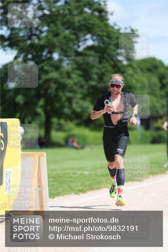 21.06.2026 - Viking Triathlon Michael Strokosch http://msf.ph/oto/9832191 21.06.2026 12:55:54 Laufen 4 meine-sportfotos.de