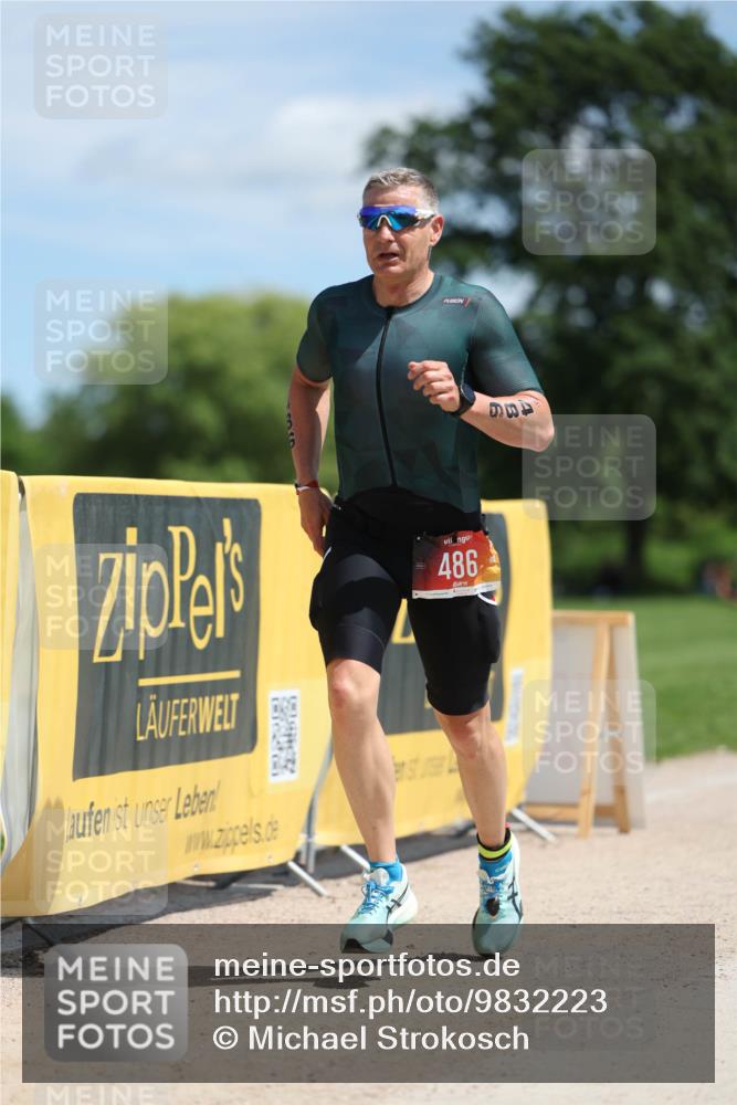 21.06.2026 - Viking Triathlon Michael Strokosch http://msf.ph/oto/9832223 21.06.2026 12:56:08 Laufen 486 meine-sportfotos.de