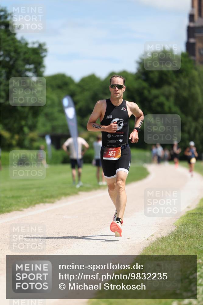 21.06.2026 - Viking Triathlon Michael Strokosch http://msf.ph/oto/9832235 21.06.2026 12:56:43 Laufen 487 meine-sportfotos.de