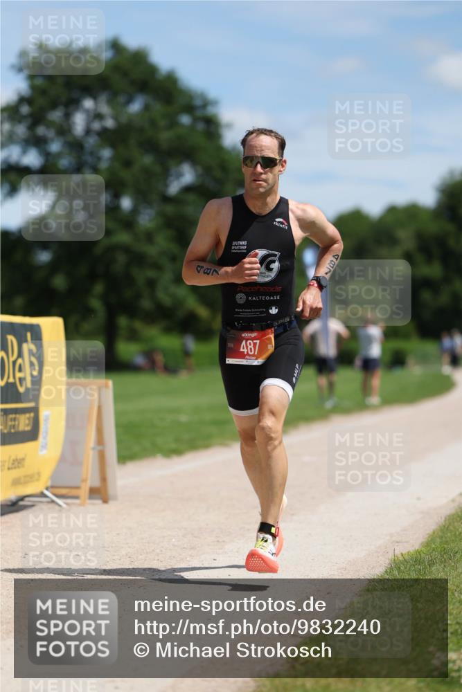 21.06.2026 - Viking Triathlon Michael Strokosch http://msf.ph/oto/9832240 21.06.2026 12:56:44 Laufen 487 meine-sportfotos.de