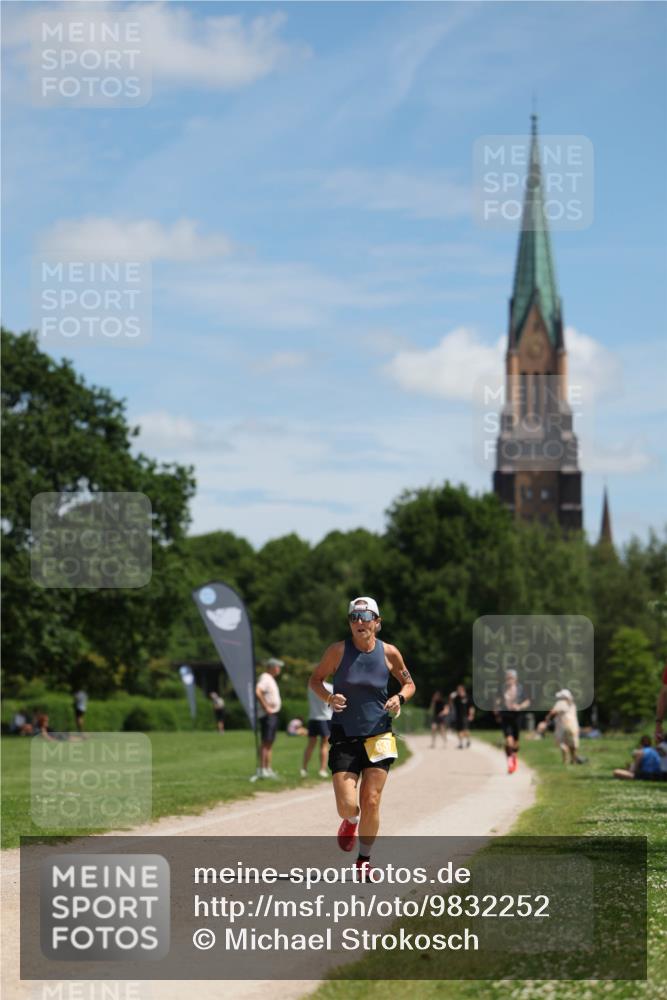 21.06.2026 - Viking Triathlon Michael Strokosch http://msf.ph/oto/9832252 21.06.2026 12:56:57 Laufen 637 meine-sportfotos.de
