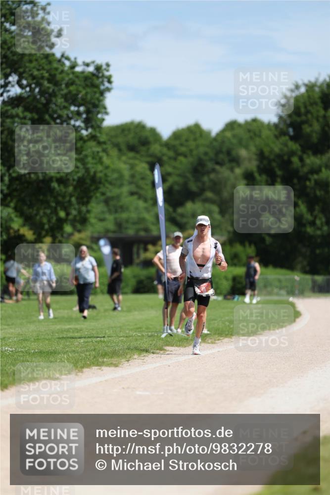 21.06.2026 - Viking Triathlon Michael Strokosch http://msf.ph/oto/9832278 21.06.2026 12:57:29 Laufen 19 meine-sportfotos.de
