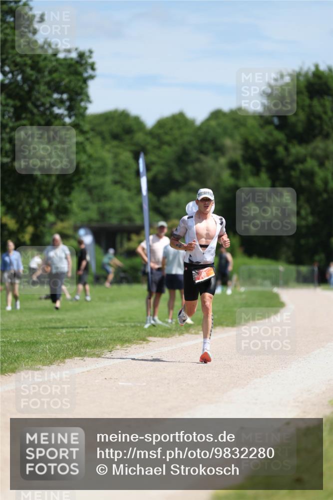 21.06.2026 - Viking Triathlon Michael Strokosch http://msf.ph/oto/9832280 21.06.2026 12:57:30 Laufen 19 meine-sportfotos.de