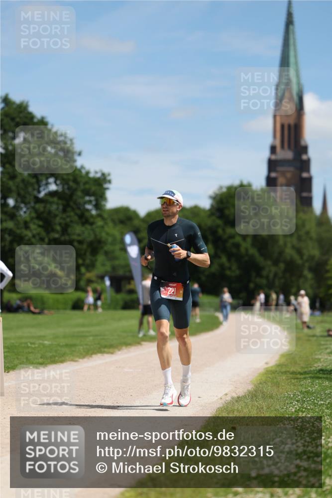 21.06.2026 - Viking Triathlon Michael Strokosch http://msf.ph/oto/9832315 21.06.2026 12:59:08 Laufen 221 meine-sportfotos.de