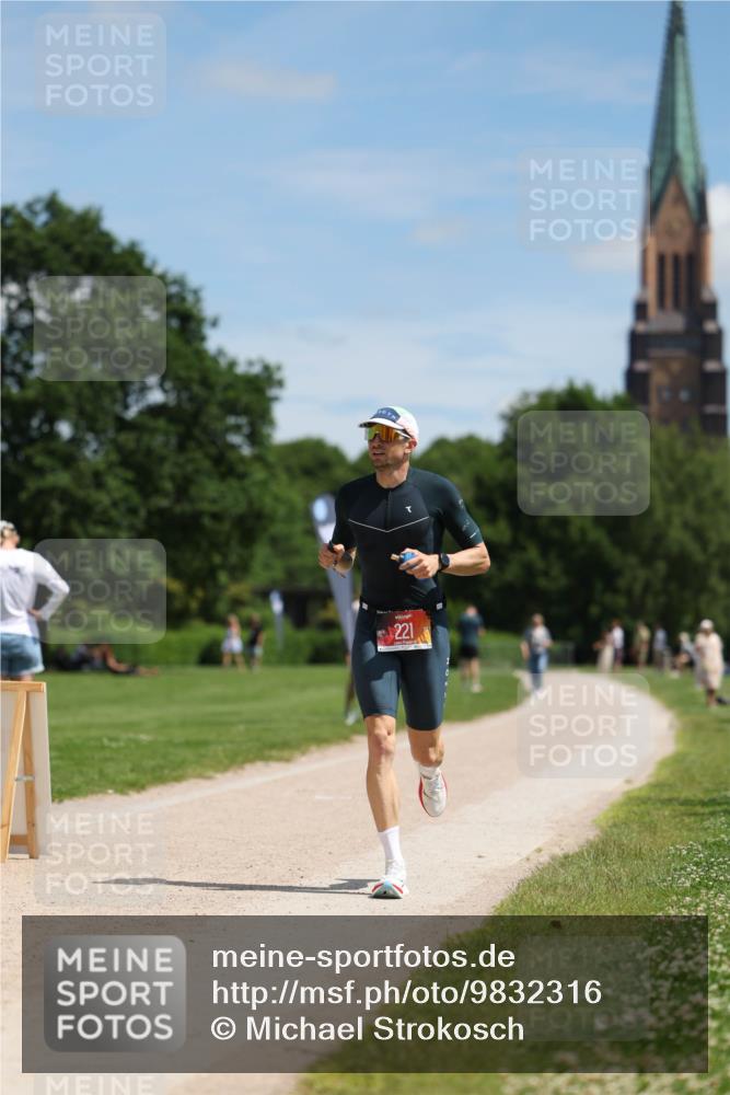 21.06.2026 - Viking Triathlon Michael Strokosch http://msf.ph/oto/9832316 21.06.2026 12:59:08 Laufen 221 meine-sportfotos.de