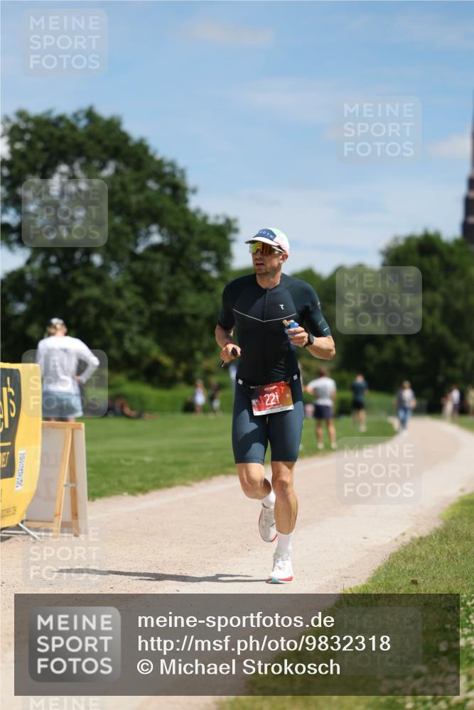 21.06.2026 - Viking Triathlon Michael Strokosch http://msf.ph/oto/9832318 21.06.2026 12:59:09 Laufen 221 meine-sportfotos.de