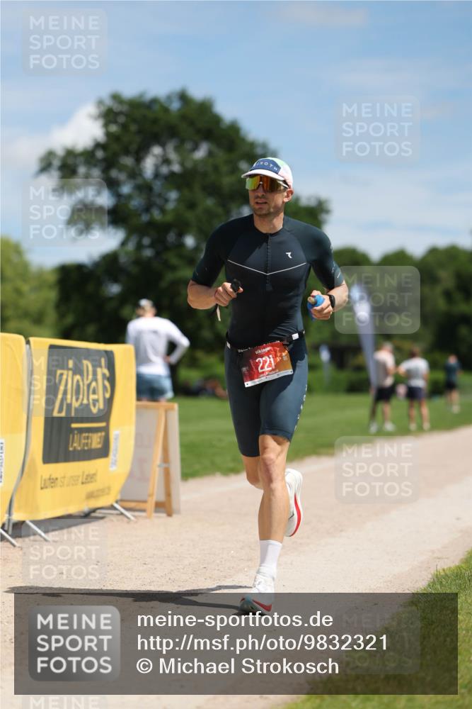 21.06.2026 - Viking Triathlon Michael Strokosch http://msf.ph/oto/9832321 21.06.2026 12:59:10 Laufen 221 meine-sportfotos.de