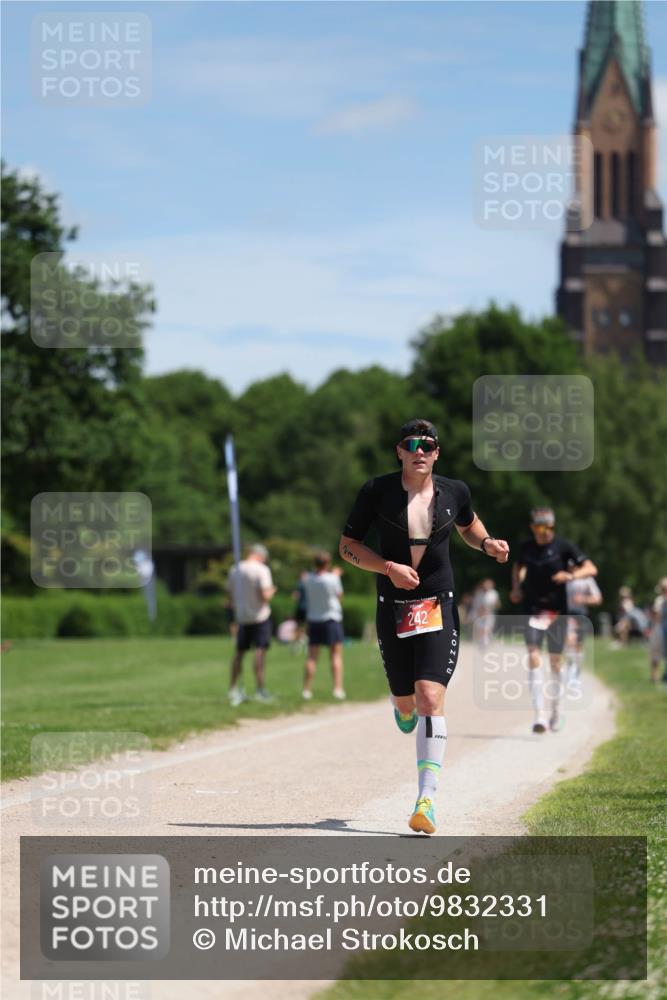 21.06.2026 - Viking Triathlon Michael Strokosch http://msf.ph/oto/9832331 21.06.2026 12:59:46 Laufen 242, 551 meine-sportfotos.de