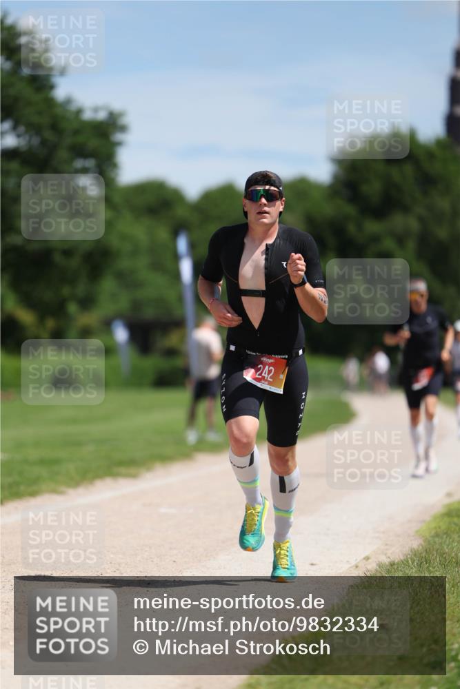 21.06.2026 - Viking Triathlon Michael Strokosch http://msf.ph/oto/9832334 21.06.2026 12:59:47 Laufen 242, 551 meine-sportfotos.de