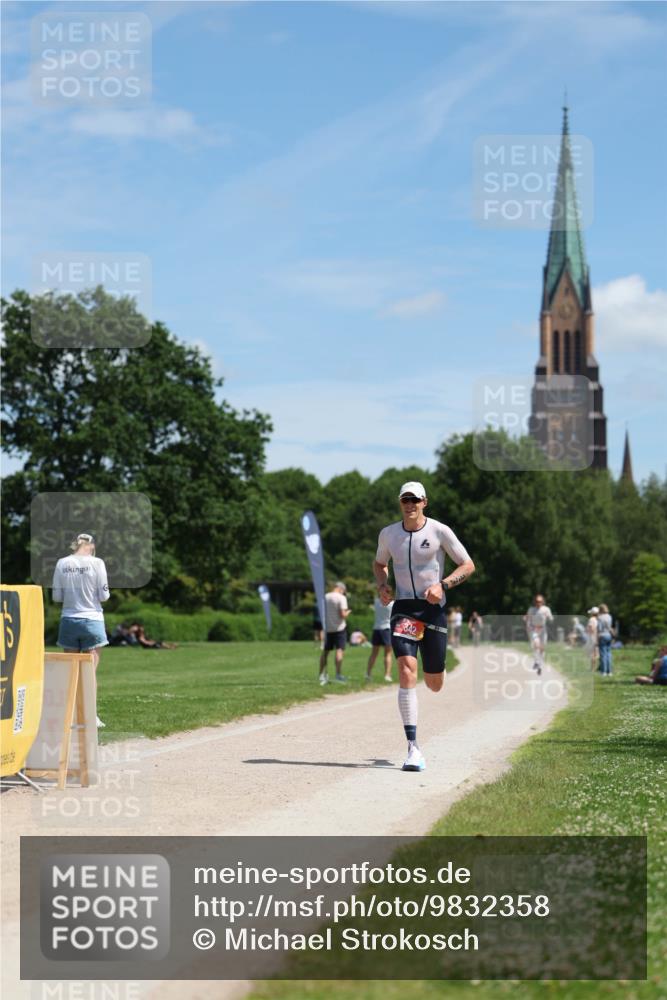 21.06.2026 - Viking Triathlon Michael Strokosch http://msf.ph/oto/9832358 21.06.2026 12:59:55 Laufen 342, 551 meine-sportfotos.de
