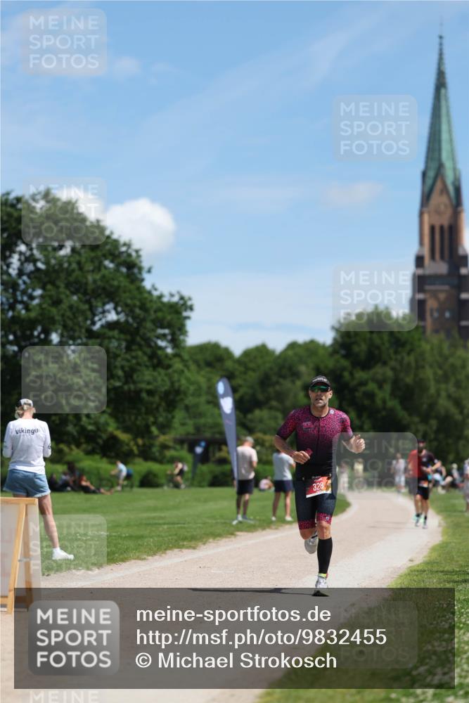 21.06.2026 - Viking Triathlon Michael Strokosch http://msf.ph/oto/9832455 21.06.2026 13:01:17 Laufen 328, 568 meine-sportfotos.de