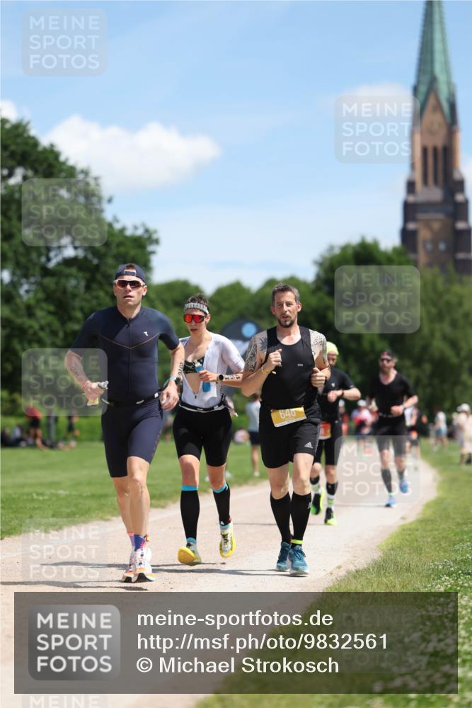 21.06.2026 - Viking Triathlon Michael Strokosch http://msf.ph/oto/9832561 21.06.2026 13:02:45 Laufen 82, 311, 391, 453, 648 meine-sportfotos.de