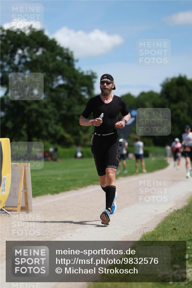 21.06.2026 - Viking Triathlon Michael Strokosch http://msf.ph/oto/9832576 21.06.2026 13:02:50 Laufen 41, 82, 170, 311, 391, 453, 648 meine-sportfotos.de