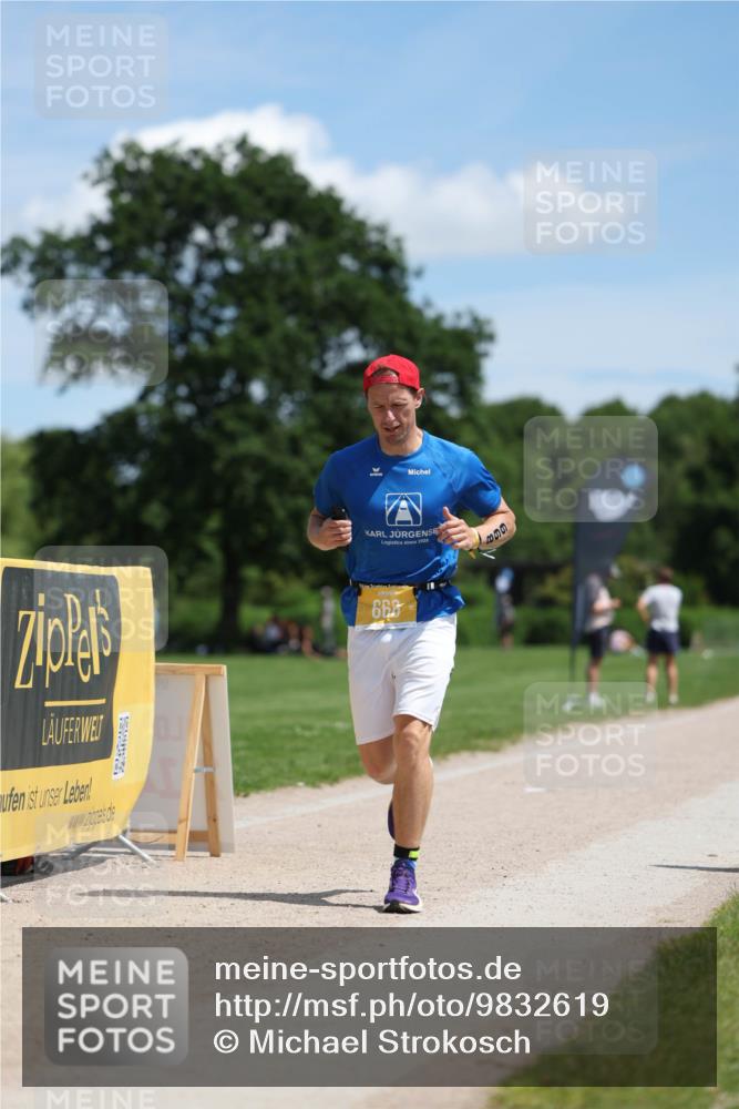 21.06.2026 - Viking Triathlon Michael Strokosch http://msf.ph/oto/9832619 21.06.2026 13:03:21 Laufen 332, 440, 668 meine-sportfotos.de