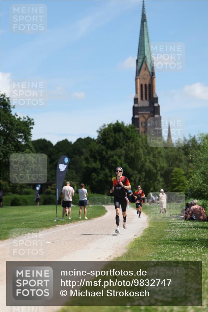 21.06.2026 - Viking Triathlon Michael Strokosch http://msf.ph/oto/9832747 21.06.2026 13:04:54 Laufen 467, 475 meine-sportfotos.de