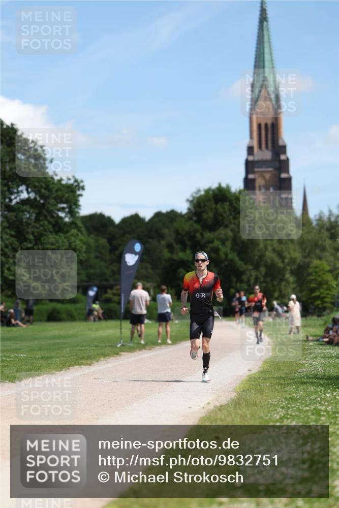 21.06.2026 - Viking Triathlon Michael Strokosch http://msf.ph/oto/9832751 21.06.2026 13:04:55 Laufen 467, 475 meine-sportfotos.de