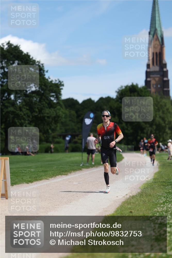 21.06.2026 - Viking Triathlon Michael Strokosch http://msf.ph/oto/9832753 21.06.2026 13:04:56 Laufen 467, 475 meine-sportfotos.de