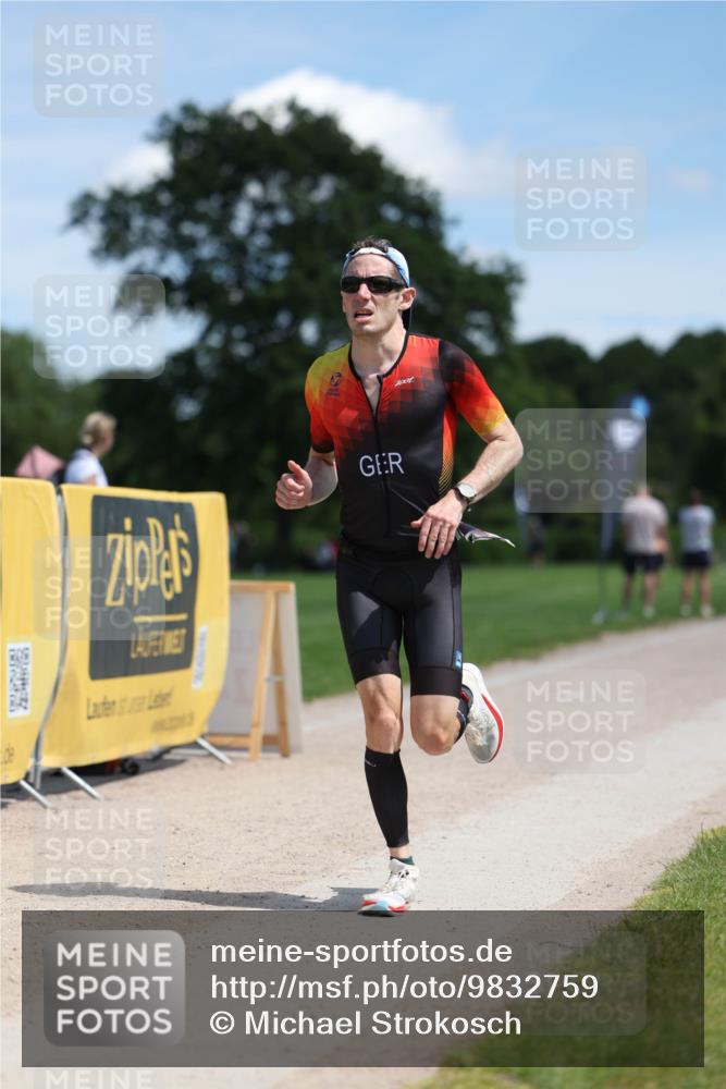 21.06.2026 - Viking Triathlon Michael Strokosch http://msf.ph/oto/9832759 21.06.2026 13:04:58 Laufen 465, 467 meine-sportfotos.de