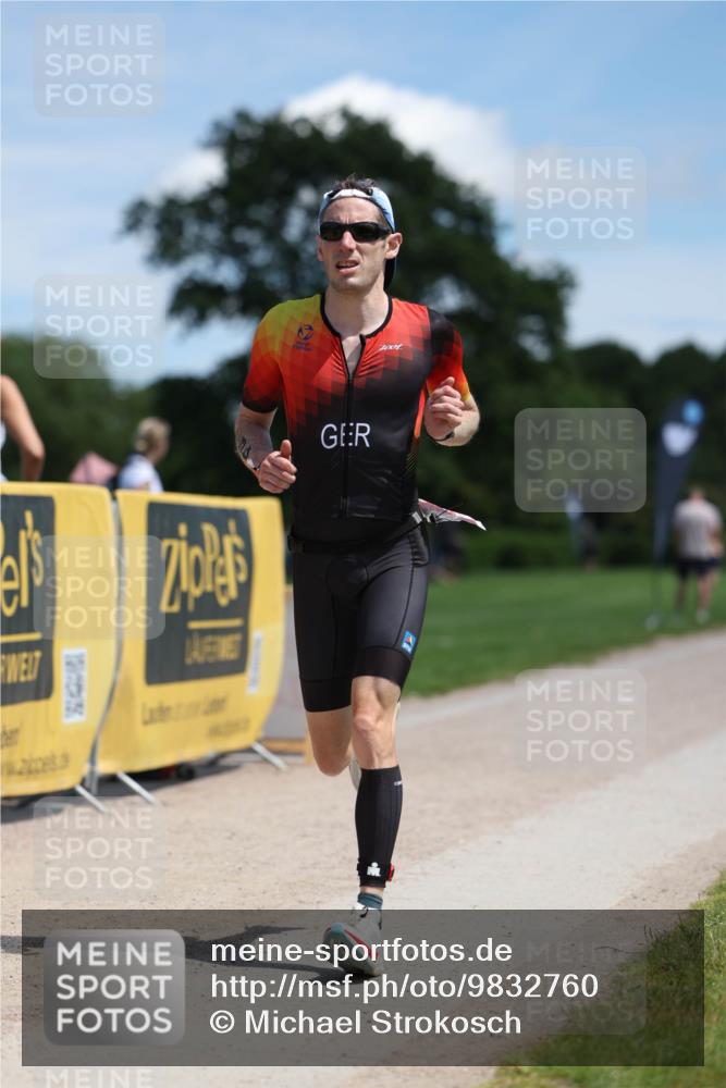 21.06.2026 - Viking Triathlon Michael Strokosch http://msf.ph/oto/9832760 21.06.2026 13:04:59 Laufen 465, 467 meine-sportfotos.de