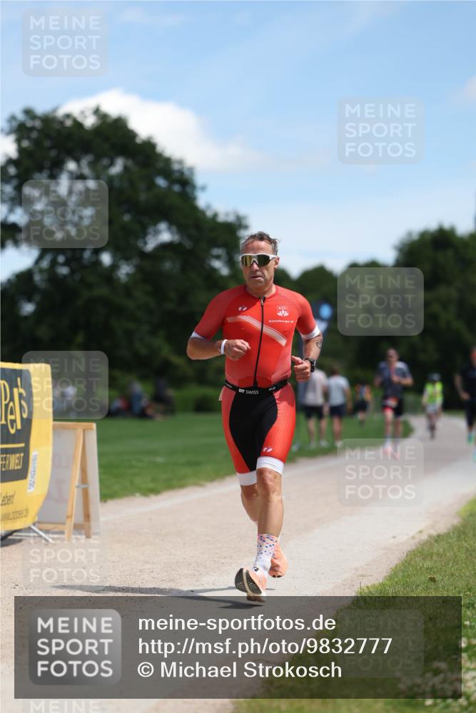 21.06.2026 - Viking Triathlon Michael Strokosch http://msf.ph/oto/9832777 21.06.2026 13:05:09 Laufen 30, 161, 429, 465 meine-sportfotos.de