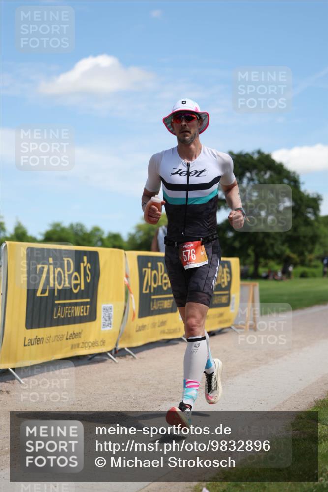 21.06.2026 - Viking Triathlon Michael Strokosch http://msf.ph/oto/9832896 21.06.2026 13:07:08 Laufen 100, 575, 576 meine-sportfotos.de