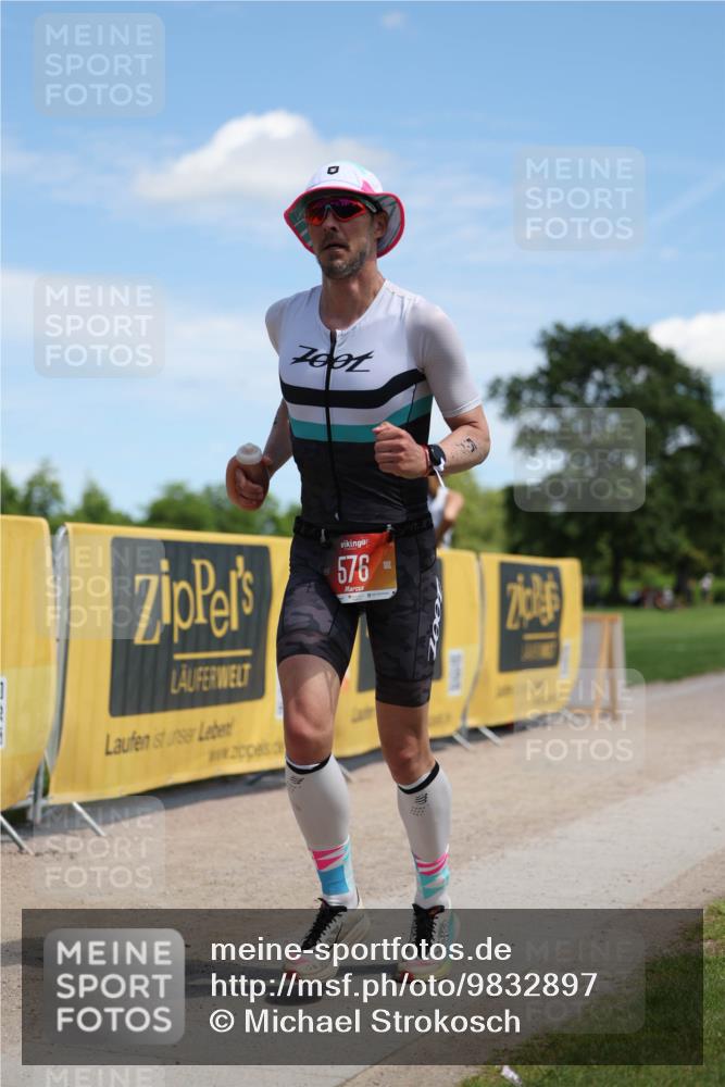 21.06.2026 - Viking Triathlon Michael Strokosch http://msf.ph/oto/9832897 21.06.2026 13:07:08 Laufen 100, 575, 576 meine-sportfotos.de
