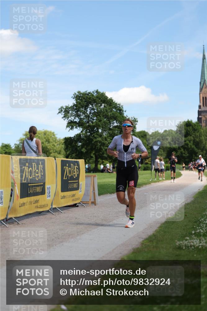 21.06.2026 - Viking Triathlon Michael Strokosch http://msf.ph/oto/9832924 21.06.2026 13:07:34 Laufen 249, 606 meine-sportfotos.de