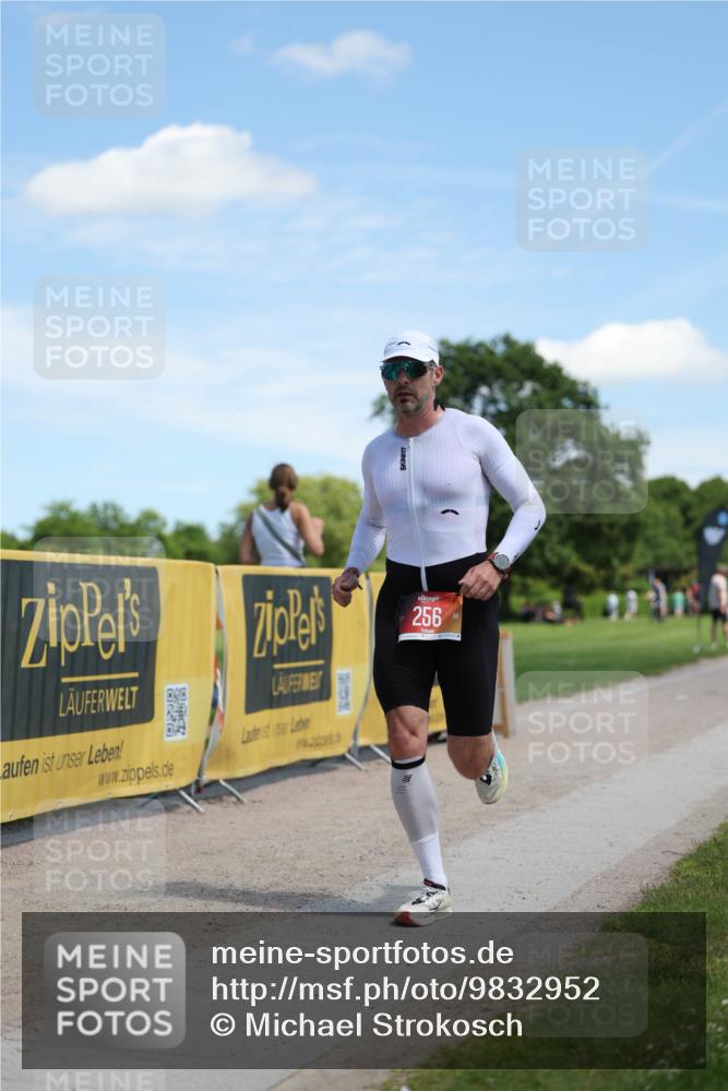 21.06.2026 - Viking Triathlon Michael Strokosch http://msf.ph/oto/9832952 21.06.2026 13:07:48 Laufen 13, 205, 256, 442 meine-sportfotos.de