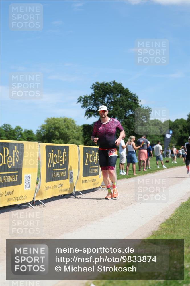 21.06.2026 - Viking Triathlon Michael Strokosch http://msf.ph/oto/9833874 21.06.2026 13:20:22 Laufen 559, 567 meine-sportfotos.de