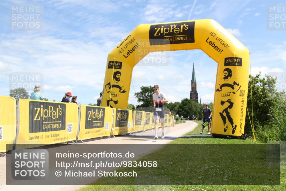 21.06.2026 - Viking Triathlon Michael Strokosch http://msf.ph/oto/9834058 21.06.2026 12:36:44 Laufen 547 meine-sportfotos.de