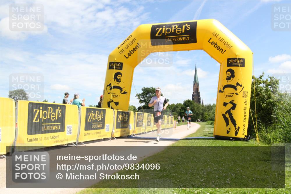 21.06.2026 - Viking Triathlon Michael Strokosch http://msf.ph/oto/9834096 21.06.2026 12:42:46 Laufen 103 meine-sportfotos.de