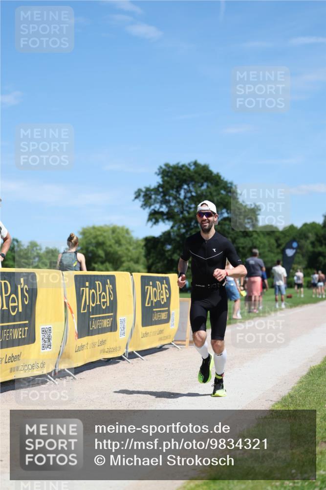 21.06.2026 - Viking Triathlon Michael Strokosch http://msf.ph/oto/9834321 21.06.2026 13:24:46 Laufen 197, 303 meine-sportfotos.de