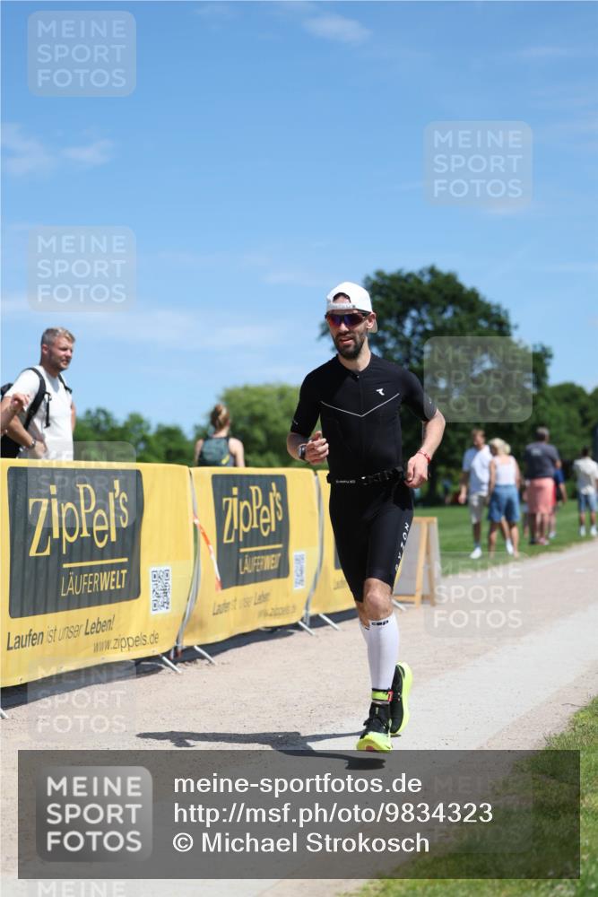 21.06.2026 - Viking Triathlon Michael Strokosch http://msf.ph/oto/9834323 21.06.2026 13:24:47 Laufen 197, 303 meine-sportfotos.de