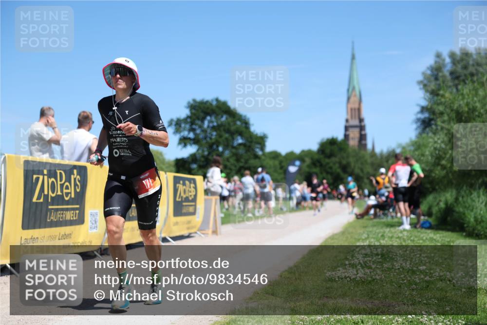 21.06.2026 - Viking Triathlon Michael Strokosch http://msf.ph/oto/9834546 21.06.2026 14:04:34 Laufen 171, 217 meine-sportfotos.de