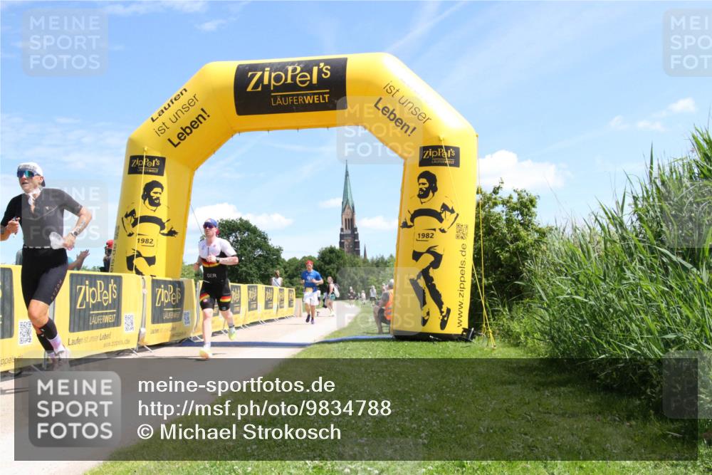 21.06.2026 - Viking Triathlon Michael Strokosch http://msf.ph/oto/9834788 21.06.2026 13:03:21 Laufen 332, 440 meine-sportfotos.de