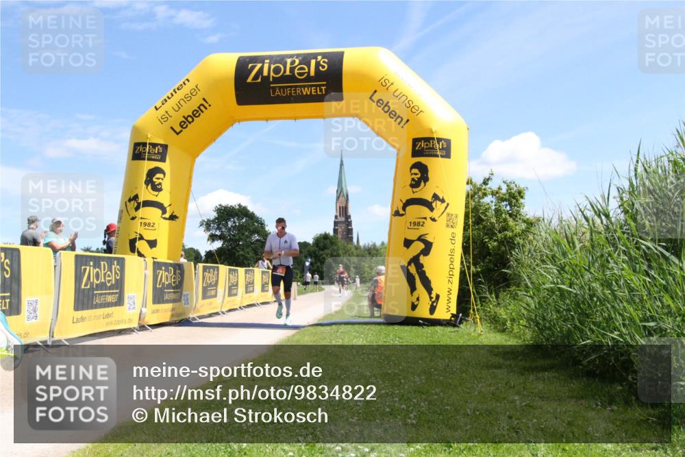 21.06.2026 - Viking Triathlon Michael Strokosch http://msf.ph/oto/9834822 21.06.2026 13:04:54 Laufen 372, 475 meine-sportfotos.de