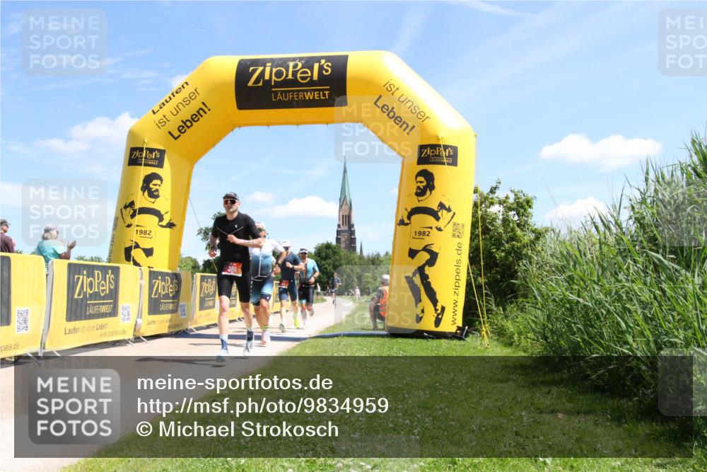 21.06.2026 - Viking Triathlon Michael Strokosch http://msf.ph/oto/9834959 21.06.2026 13:10:36 Laufen 55, 58, 103, 126, 136, 380, 527 meine-sportfotos.de