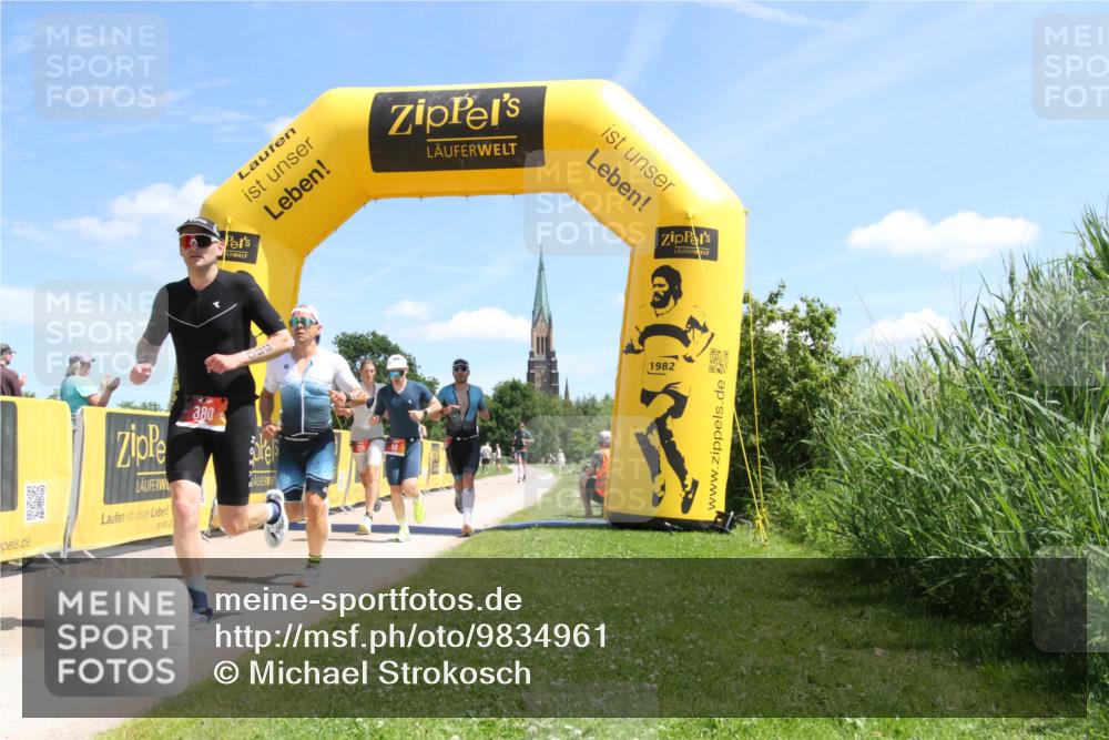 21.06.2026 - Viking Triathlon Michael Strokosch http://msf.ph/oto/9834961 21.06.2026 13:10:36 Laufen 55, 58, 103, 126, 136, 380, 527 meine-sportfotos.de