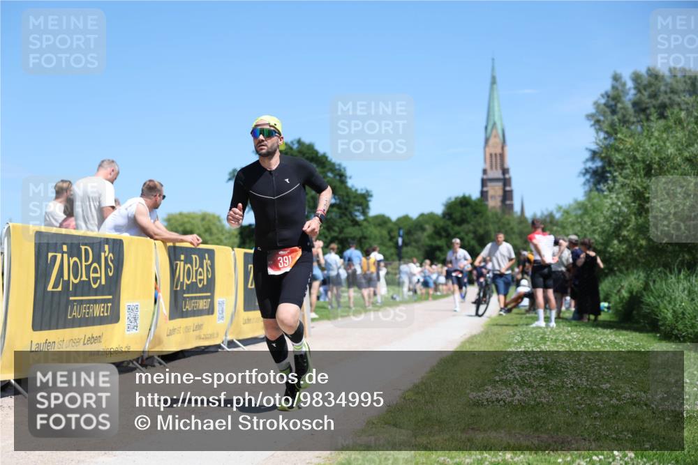 21.06.2026 - Viking Triathlon Michael Strokosch http://msf.ph/oto/9834995 21.06.2026 14:07:45 Laufen 391, 548 meine-sportfotos.de