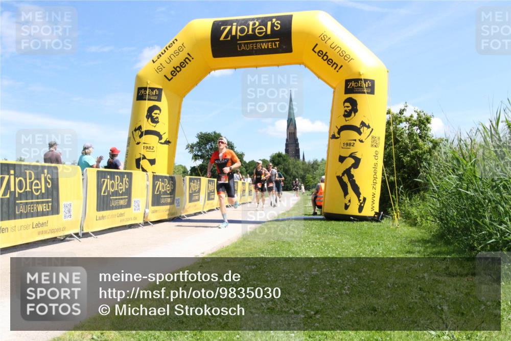 21.06.2026 - Viking Triathlon Michael Strokosch http://msf.ph/oto/9835030 21.06.2026 13:13:48 Laufen 459, 556 meine-sportfotos.de