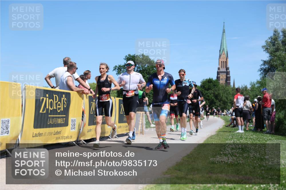 21.06.2026 - Viking Triathlon Michael Strokosch http://msf.ph/oto/9835173 21.06.2026 14:08:45 Laufen 103, 254, 291, 309, 404, 429, 520, 561 meine-sportfotos.de