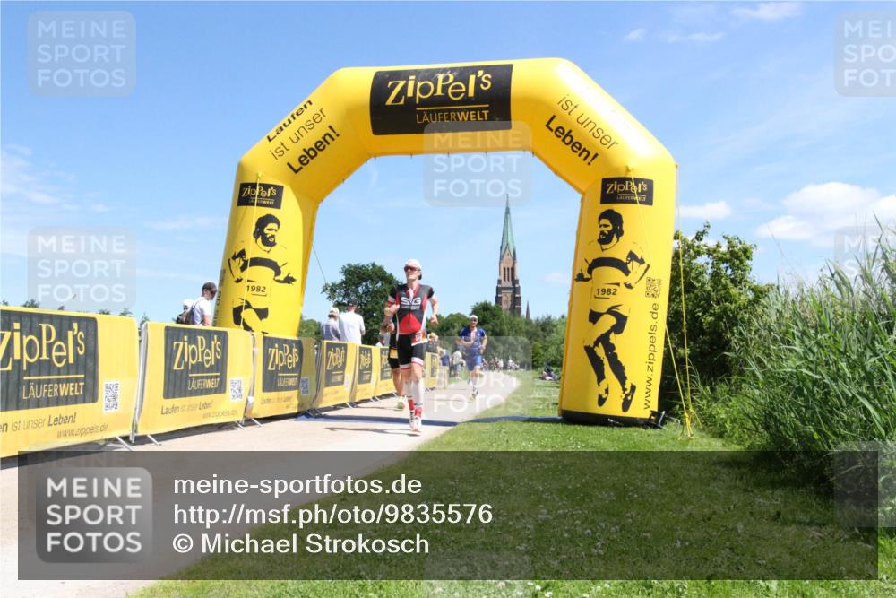21.06.2026 - Viking Triathlon Michael Strokosch http://msf.ph/oto/9835576 21.06.2026 13:35:09 Laufen 568 meine-sportfotos.de