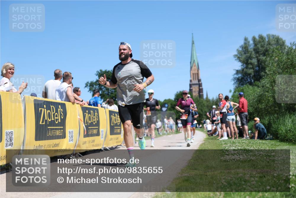 21.06.2026 - Viking Triathlon Michael Strokosch http://msf.ph/oto/9835655 21.06.2026 14:11:28 Laufen 16, 177, 233, 563, 636, 670 meine-sportfotos.de