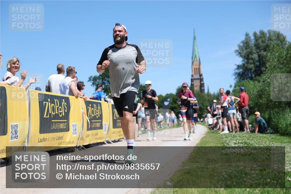 21.06.2026 - Viking Triathlon Michael Strokosch http://msf.ph/oto/9835657 21.06.2026 14:11:29 Laufen 16, 177, 233, 563, 670 meine-sportfotos.de